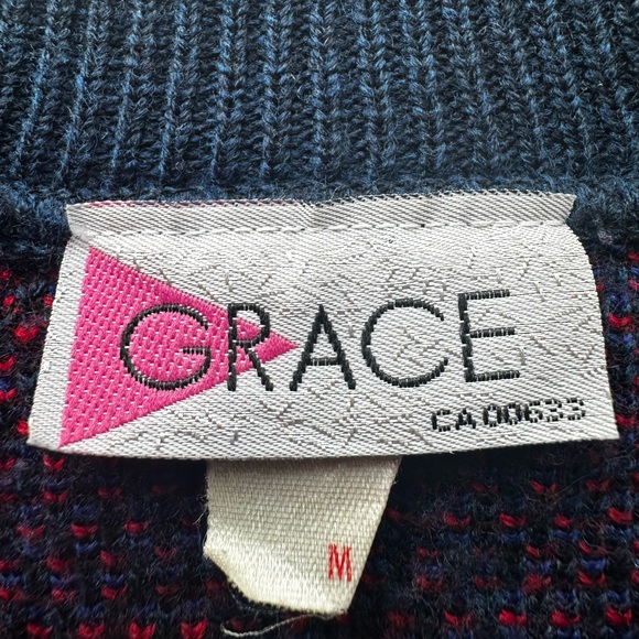 Vintage Grace Navy and Red Floral Cardigan - Picture 3 of 11